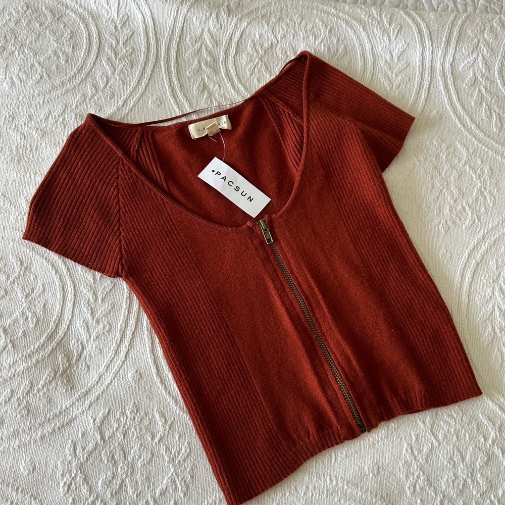 NWT PacSun Rust Red Ribbed Zip-Up Blouse
